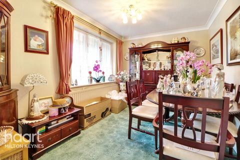 15 Fairways, Two Mile Ash, Milton Keynes, MK8 8AL