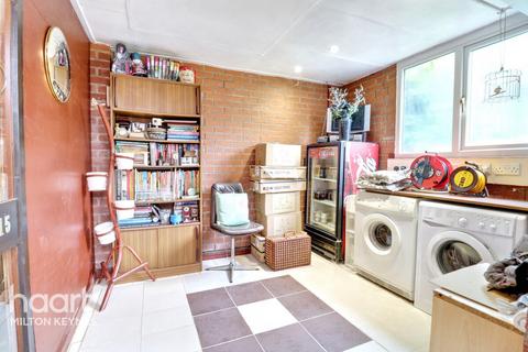 15 Fairways, Two Mile Ash, Milton Keynes, MK8 8AL