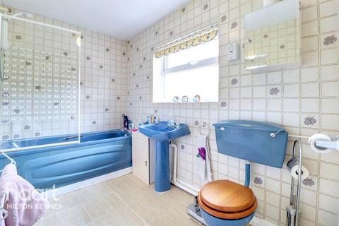 15 Fairways, Two Mile Ash, Milton Keynes, MK8 8AL