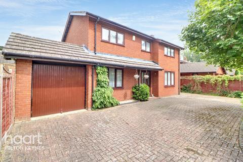 15 Fairways, Two Mile Ash, Milton Keynes, MK8 8AL