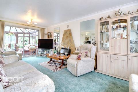 15 Fairways, Two Mile Ash, Milton Keynes, MK8 8AL