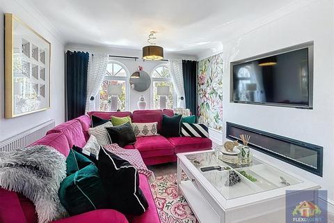 4 bedroom townhouse to rent, Oxford Road, Southport PR8