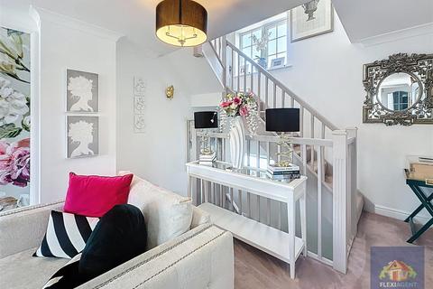 4 bedroom townhouse to rent, Oxford Road, Southport PR8