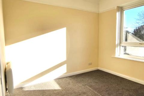 1 bedroom flat to rent, Longbridge Road, Horley RH6