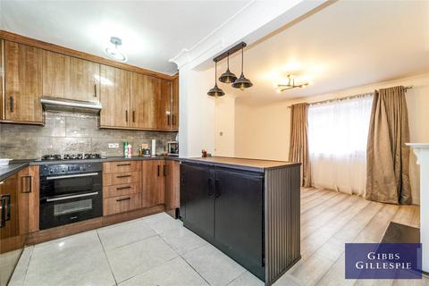 4 bedroom semi-detached house to rent, Cherry Crescent, Brentford, TW8