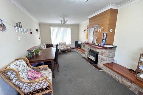 3 bedroom semi-detached house for sale, Stirling Grove, Nottingham, Nottinghamshire, NG11