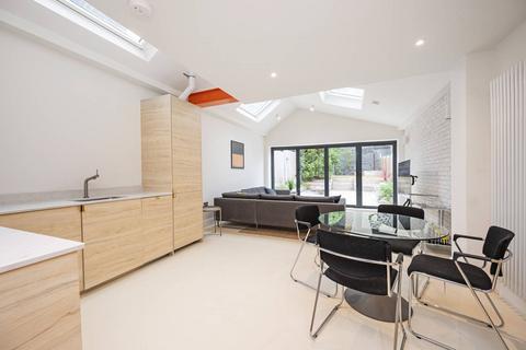 undefined, Kenworthy Road, Hackney, London, E9