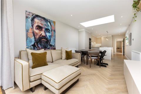 10 Fenns Lane, West End, Woking, GU24 9QF