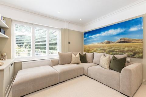 10 Fenns Lane, West End, Woking, GU24 9QF