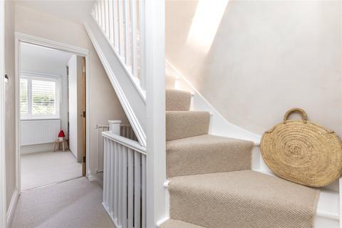 10 Fenns Lane, West End, Woking, GU24 9QF