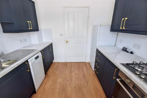 2 bedroom apartment for sale, Tavistock Close, Leeds, West Yorkshire
