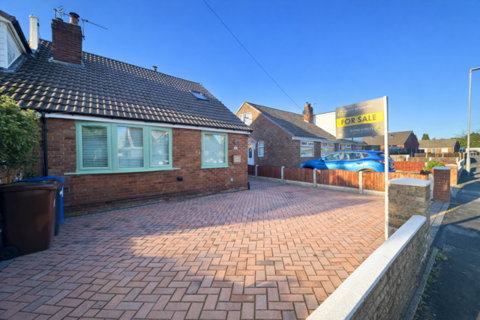 2 bedroom bungalow for sale, Conway Road, Hindley Green, WN2 4PE