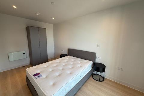 1 bedroom apartment to rent, Waterhouse Gardens