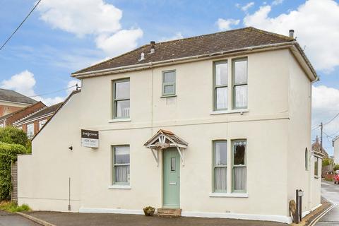 3 bedroom detached house for sale, Main Road, Havenstreet, Isle of Wight