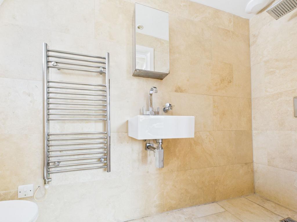 En-suite Bedroom One