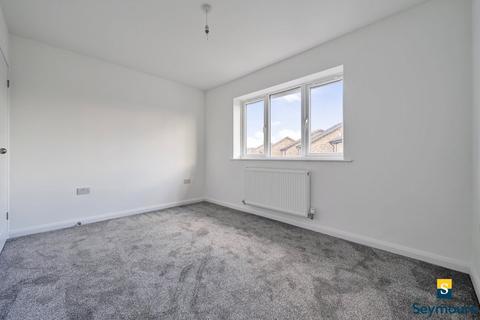 1 bedroom end of terrace house for sale, Woodger Close, Guildford GU4