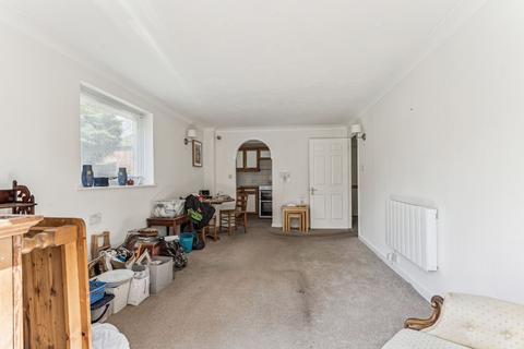 1 bedroom ground floor flat for sale, The Ridgeway, Hitchin SG4