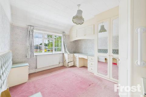 undefined, Bedfont Road, Feltham, Middlesex, TW13