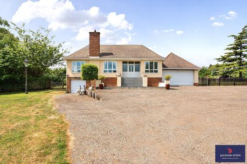 4 bedroom detached house for sale, Heath Road, Great Brickhill, Buckinghamshire, MK17