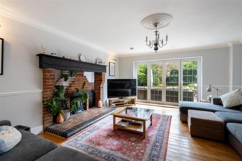 undefined, Rectory Drive, Farnham