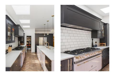 8 Egerton Gardens, London, W13 8HQ