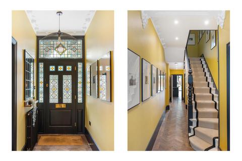 8 Egerton Gardens, London, W13 8HQ