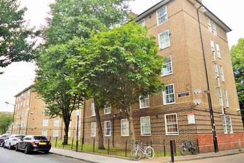4 bedroom flat to rent, Chicksand Street, London E1