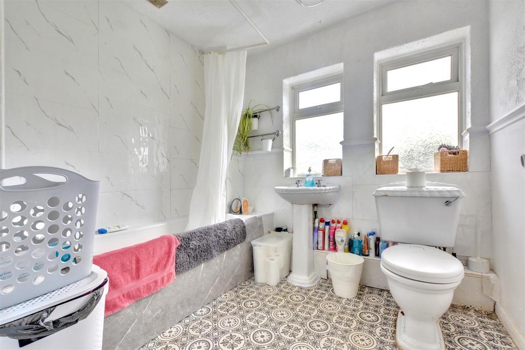 Bathroom.jpeg