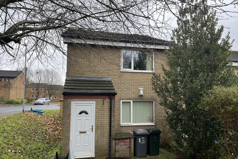 1 bedroom flat for sale, Hydale Court, Low Moor BD12