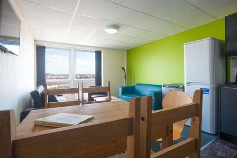 Studio to rent, Deluxe 2 bed, Kiln House, Stoke Student Village ST4