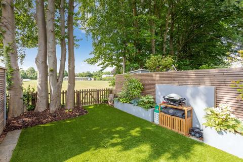 1, The Pavilion Rectory Close, Farnham Royal, Slough, SL2 3FN