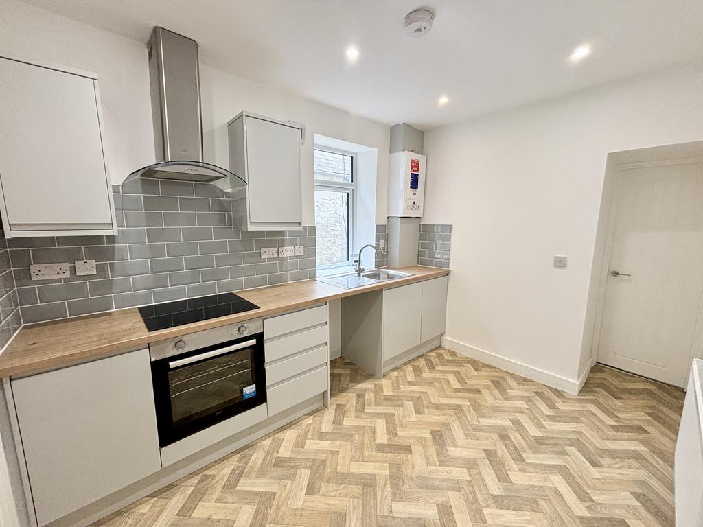 3 Bedroom Terraced Property