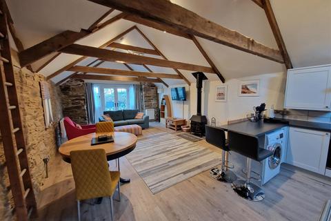1 bedroom barn conversion to rent, Tregavethan, Truro