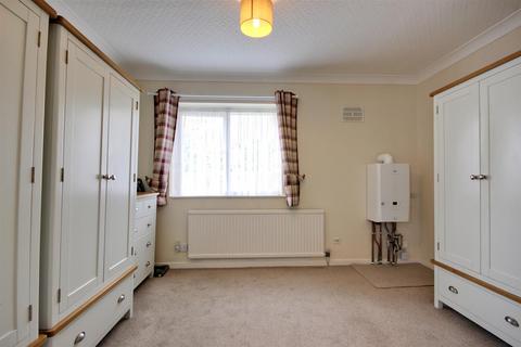 5 The Lawns, Anlaby, Hull, HU10 7HD