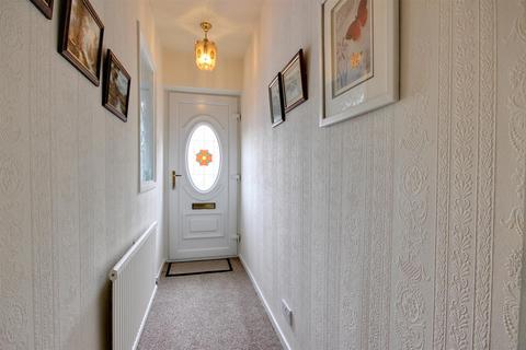 5 The Lawns, Anlaby, Hull, HU10 7HD