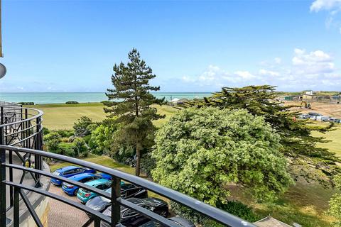 58 Beach Crescent, Littlehampton, BN17 5NT