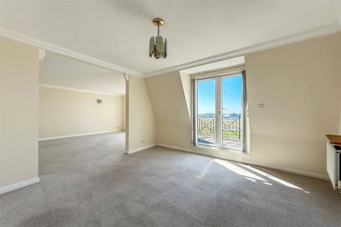58 Beach Crescent, Littlehampton, BN17 5NT