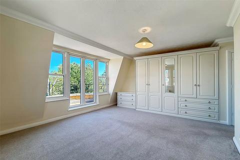 58 Beach Crescent, Littlehampton, BN17 5NT