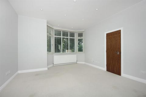 2 bedroom apartment to rent, Argyle Road, W13