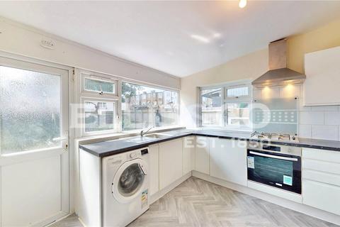 4 bedroom detached house to rent, Rugby Avenue, Wembley, HA0