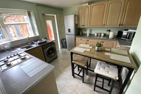 17 Parish Close, Dawley, Telford, TF4 3ES
