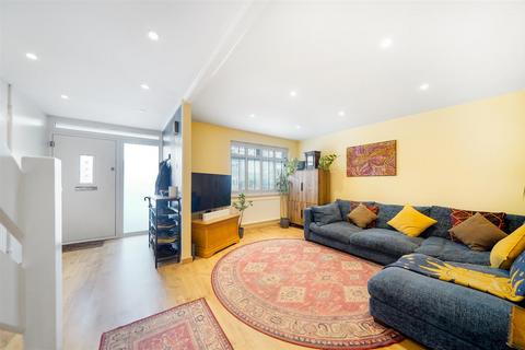 55 Dillwyn Close, London, SE26 4DE