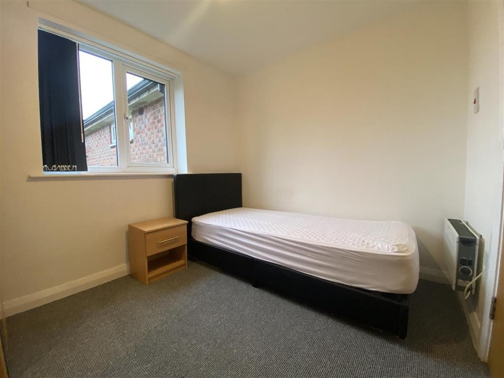 Bedroom 2.jpeg