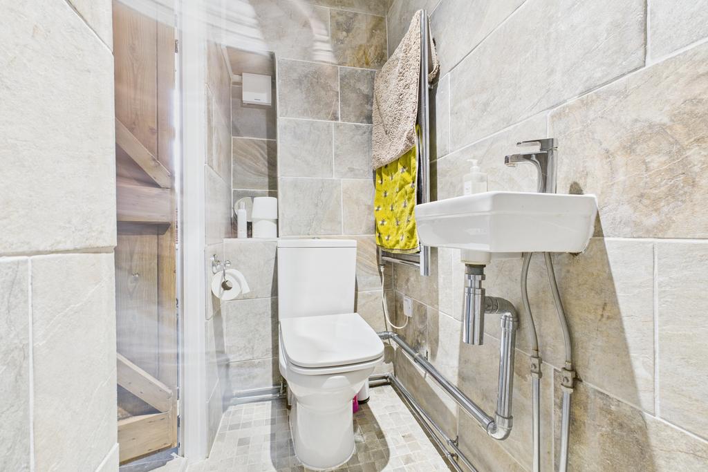 Cam04201 g0 pr0087 still021