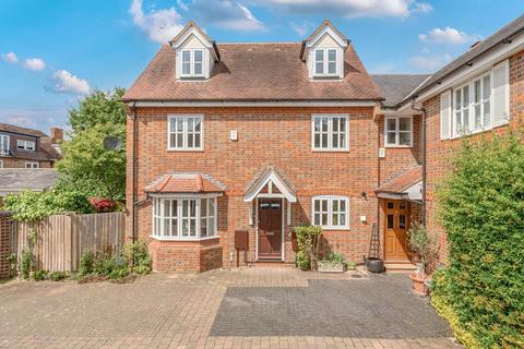 Bell Street Mews, Henley-on-Thames, Oxfordshire, RG9