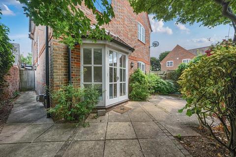 undefined, Bell Street Mews, Henley-on-Thames, Oxfordshire, RG9