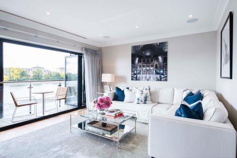 3 bedroom townhouse for sale, Rainville Road, London W6