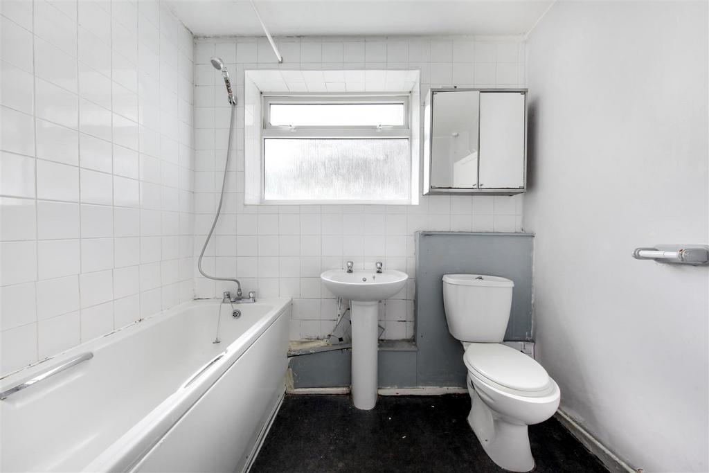 1 Bedford Court, Harrowdene Road - x Kj5 Ow098b HOGVQ