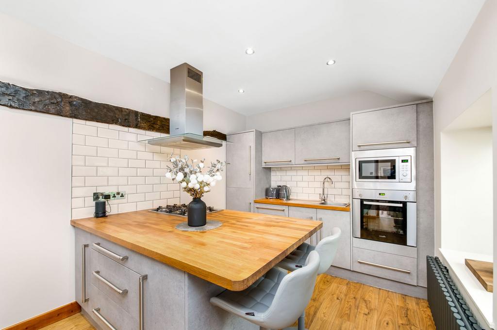 Dining kitchen