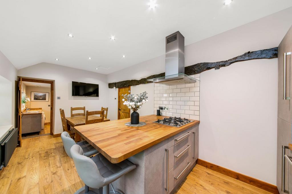 Dining kitchen